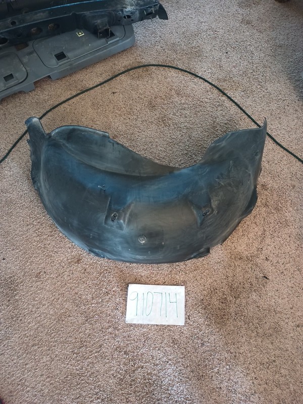 97-05 Mercedes ML500 W163 Left Rear Inner Arch Liner Wheel