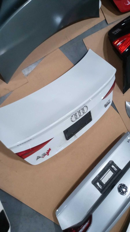 2016 AUDI A3 Deck Lid Trunk Lid OEM Used 8V0827566B 117k Miles