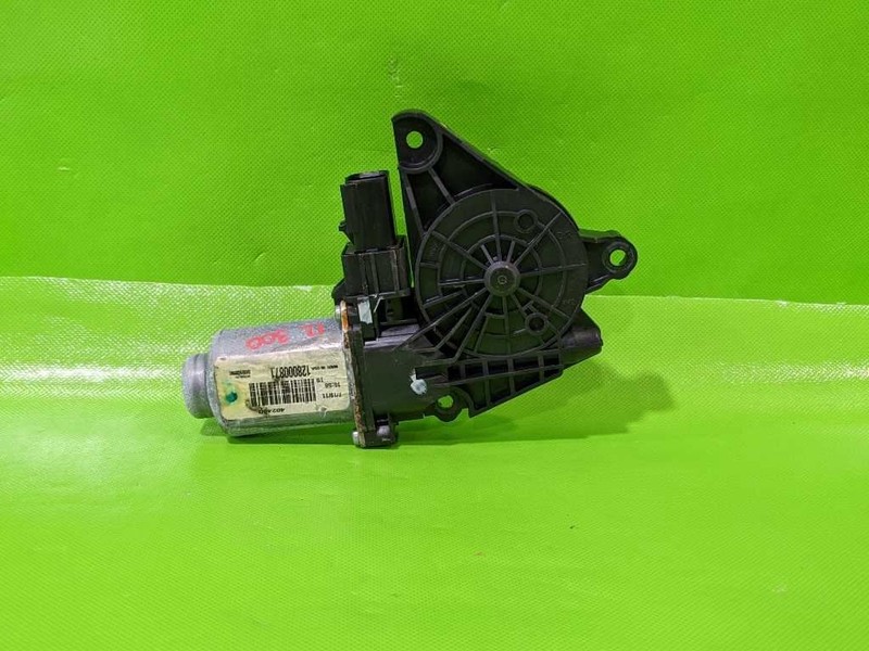 11-23 CHRYSLER 300 PASSENGER RIGHT FRONT WINDOW MOTOR OEM 4433-18