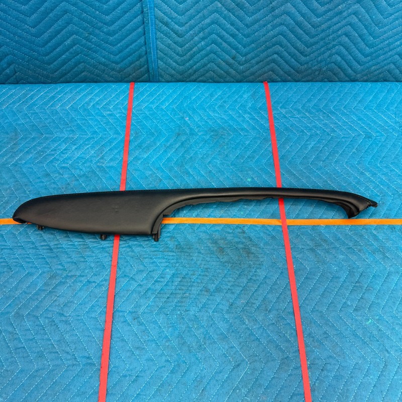 2011–2013 Hyundai Equus Rear Right Door Armrest Molding OEM 833513N000