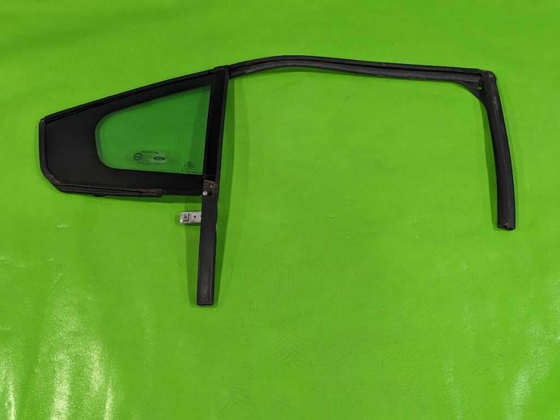 10-19 TAURUS PASSENGER RIGHT REAR VENT GLASS OEM 4545-48