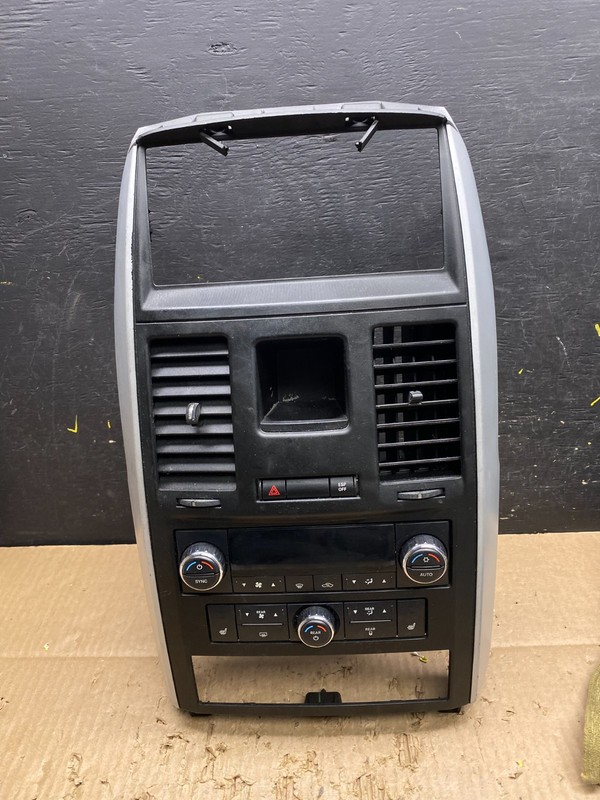 2008-2010 Dodge Grand CaravanA/C Climate Control Unit Bezel Trim Oem V7369 DG