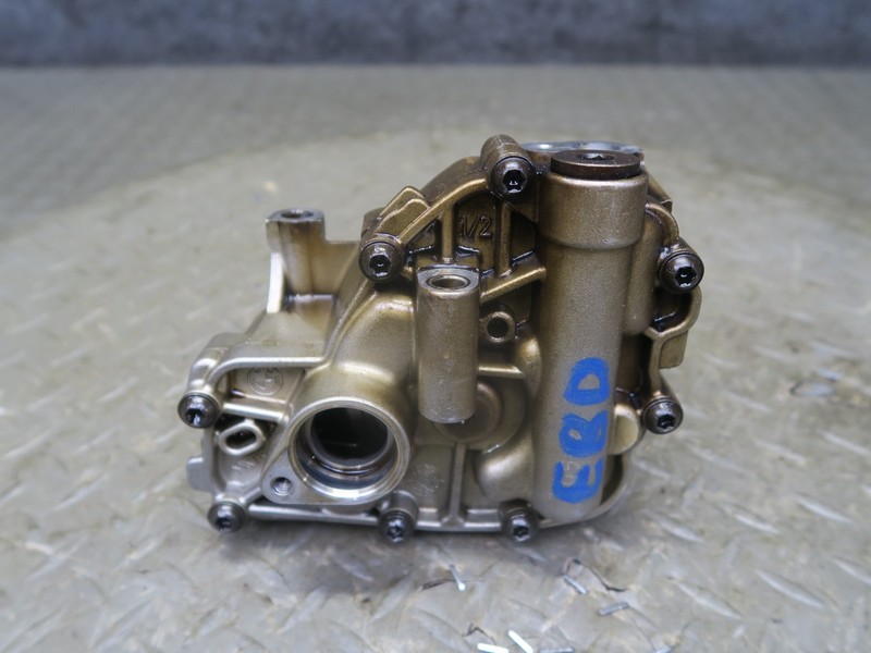 2008-2013 BMW E90 E92 E93 M3 S65 ENGINE MAIN OIL LUBRICATION PUMP