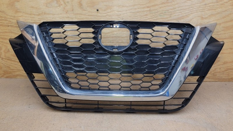 2019 2020 2021 Nissan Altima Front Bumper Grille Chrome 62310-6CA1A OEM*