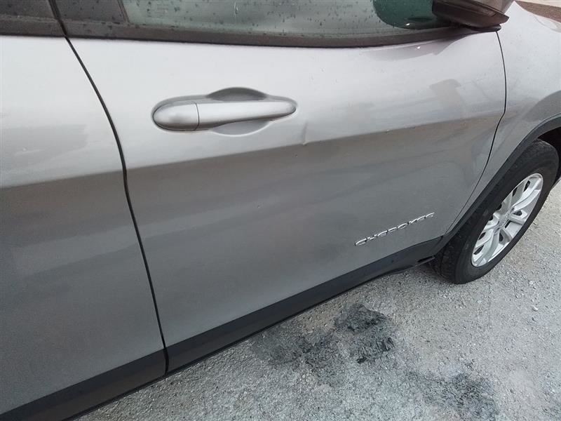 Passenger Front Door Electric Tempered Glass Fits 19-20 CHEROKEE 3332861