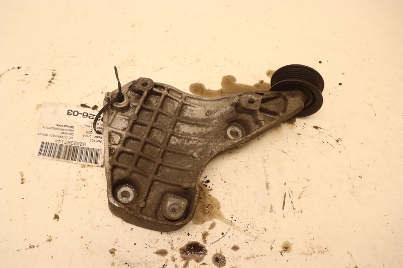 2014-2018 DODGE RAM 1500 3.0L DIESEL A/C AC AIR COMPRESSOR BRACKET MOUNT OEM