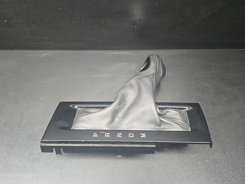 2014-2019 CADILLAC XTS TRANSMISSION SHIFT SHIFTER GEAR SELECTOR KNOB HANDLE OEM