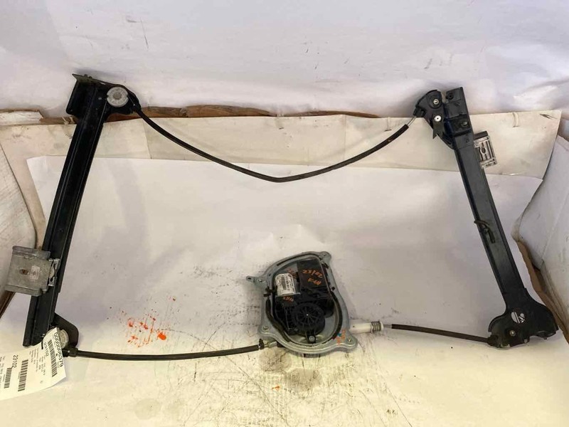 Front Door Regulator VW BEETLE CONVERTIBLE Left 03 04 05 06 07 08 09 10