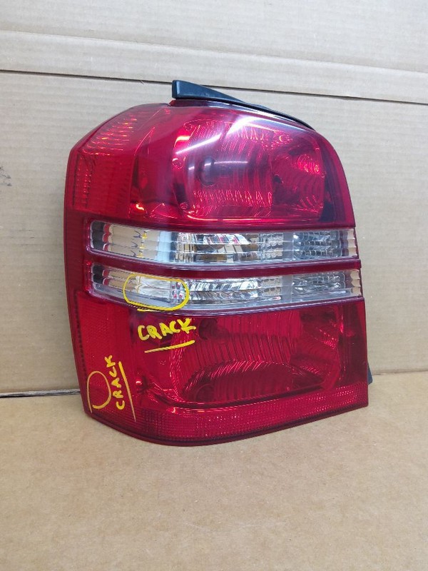Driver Left Tail Light Fits 01-03 HIGHLANDER 266017