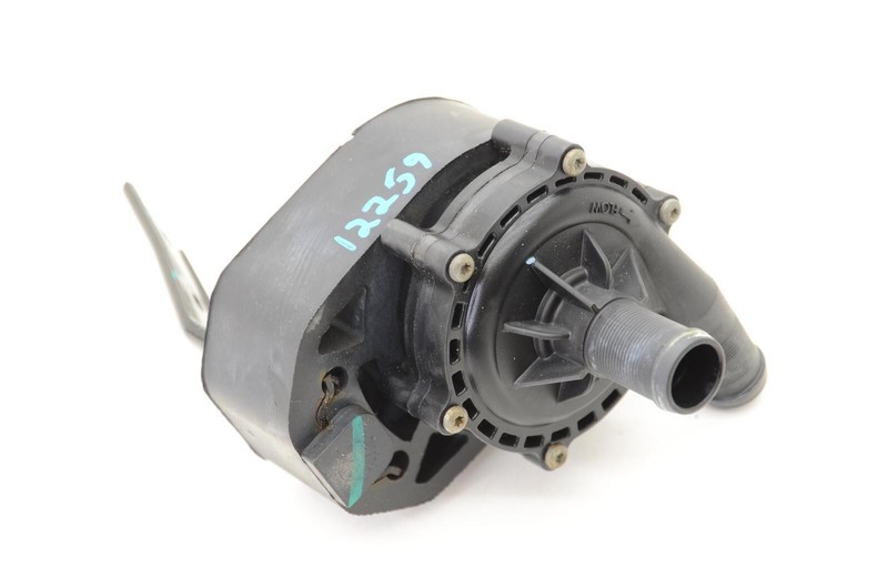 12-16 Tesla Model S Passenger Right Front Water Pump