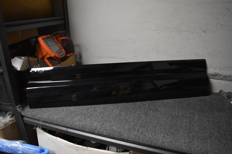 2020-2023 LAND ROVER LEFT SIDE DOOR MOLDING FACTORY OEM