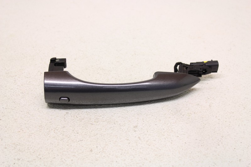 Alfa Romeo Giulia Front Right Door Handle W/ Keyless Vesuvio Gray Oem 2017-2024