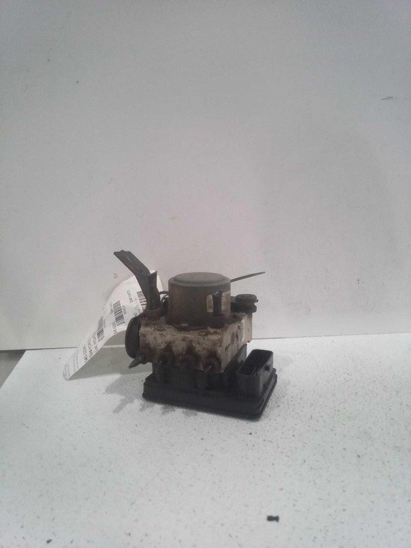 Used ABS Pump and Motor Assembly fits: 2015 Chevrolet Silverado 2500 pickup Asse