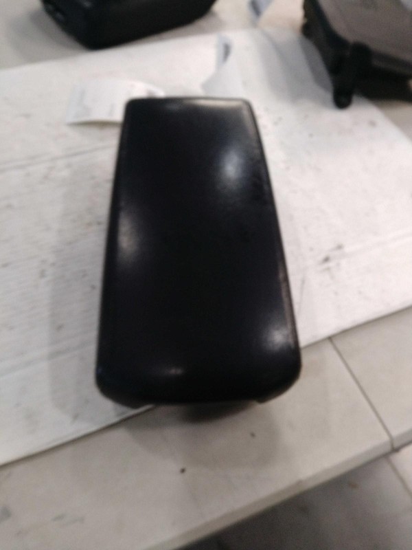 2015 Nissan Altima Black Door Armrest OEM Used 86000 Miles NJ25-21745-542077