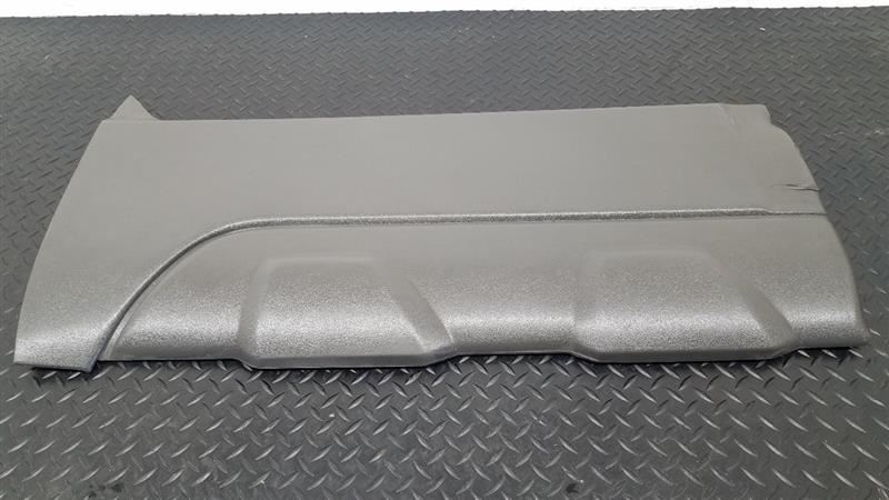 02-06 Chevrolet Avalanche Rear Right Door Lower Molding Cladding OEM 15086526