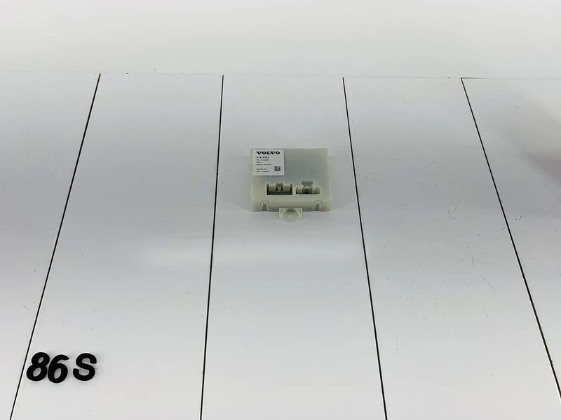 16-17 VOLVO XC60 REAR BACK DOOR POWER LIFTGATE CONTROL COMPUTER MODULE OEM