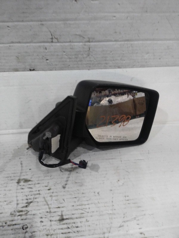 2016 Jeep Patriot Right Door Mirror Assembly White OEM 114399 103K Miles