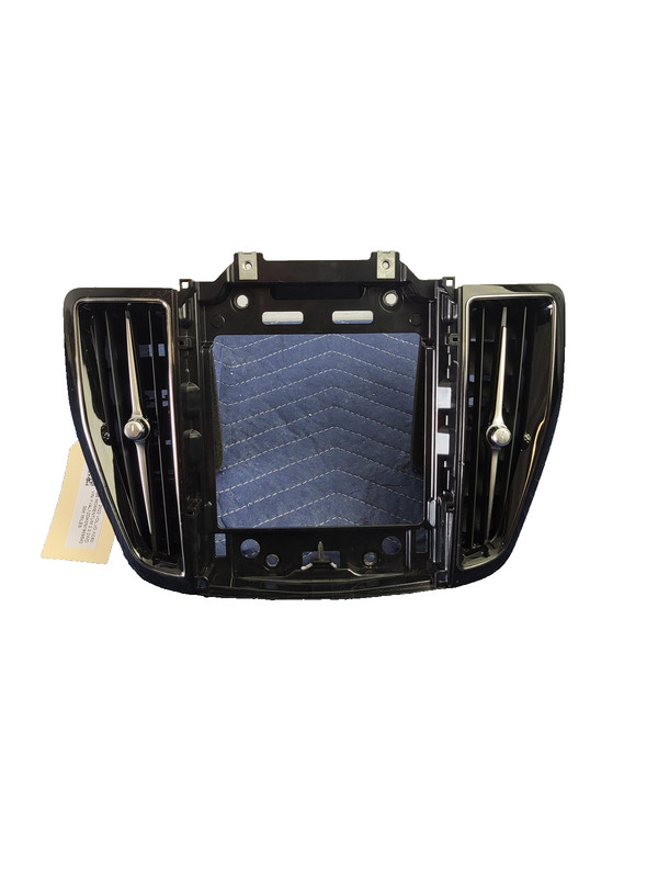 2018-2025 VOLVO XC60 Dash Center Display Bezel & Air Vents OEM 31417738 2.0L FWD