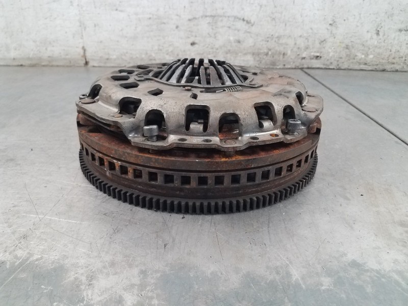 2001 Audi S4 Quattro B5 OEM Clutch Flywheel #2330 VV4