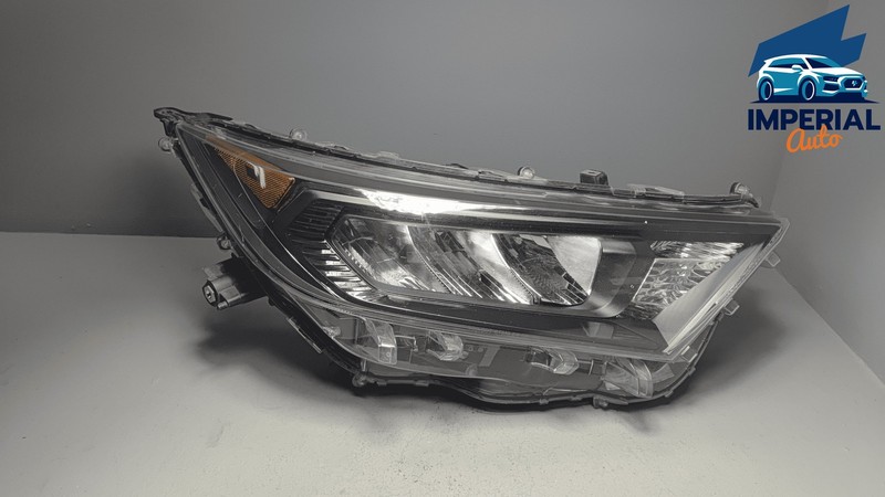 TOYOTA RAV4 LE 2019-2021 FRONT RIGHT PASSENGER SIDE HEADLIGHT LIGHT LAMP OEM