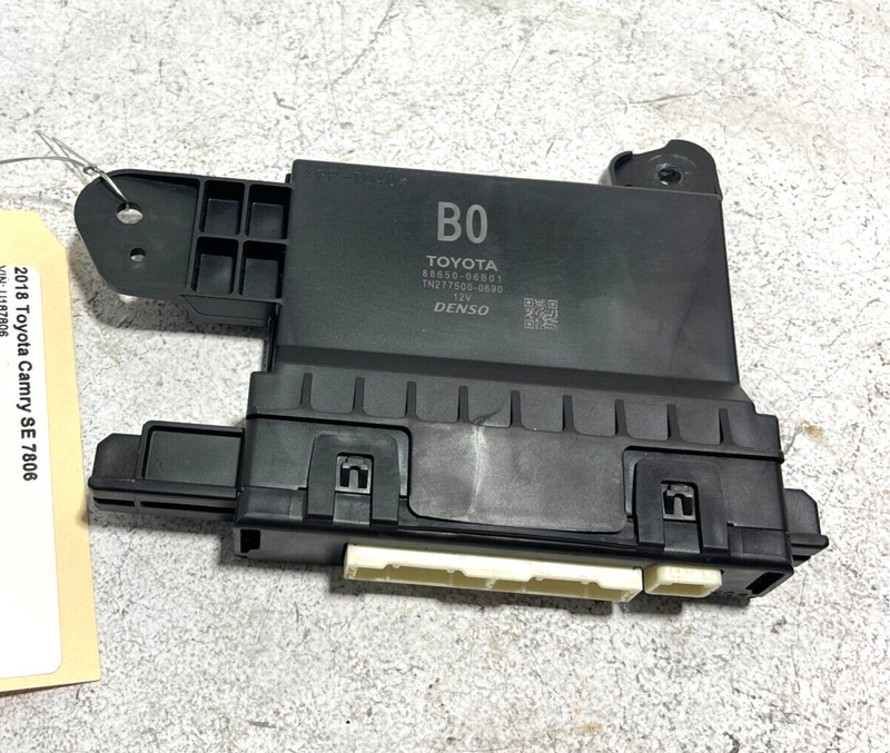 2018-2019 TOYOTA CAMRY SE CLIMATE HEATER TEMP TEMPERATURE CONTROL MODULE OEM