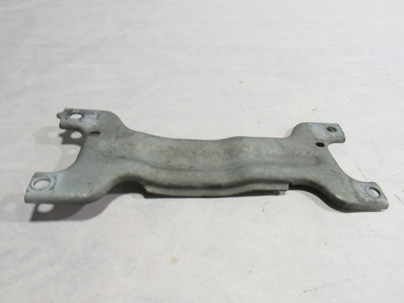 19-23 Mercedes A35 V177 2021 Underbody Transmission Strut Tunnel Bracket :A