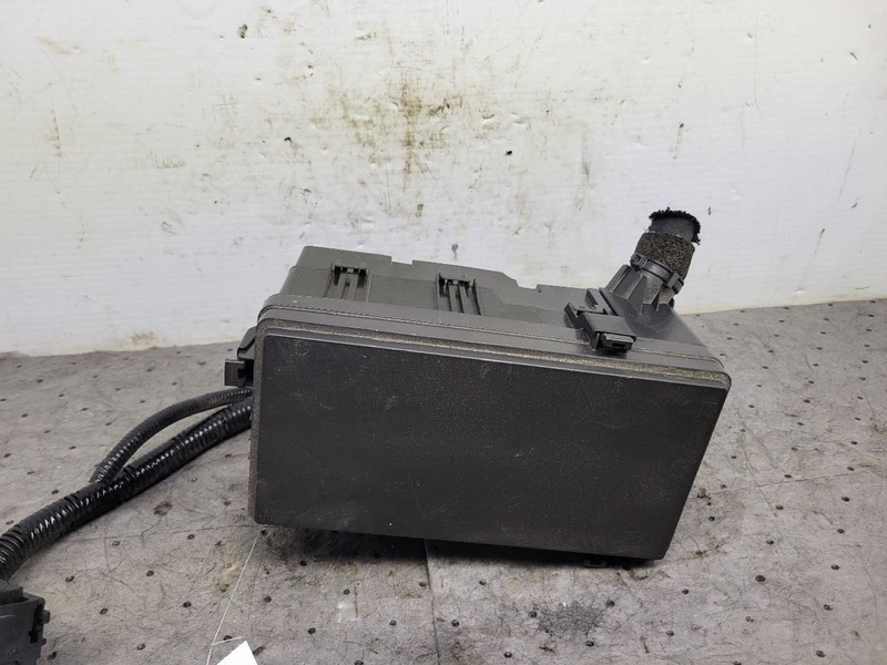Fuse Junction Box Engine Compartment Coupe EX Turbo Fits 17-18 CIVIC 1769561