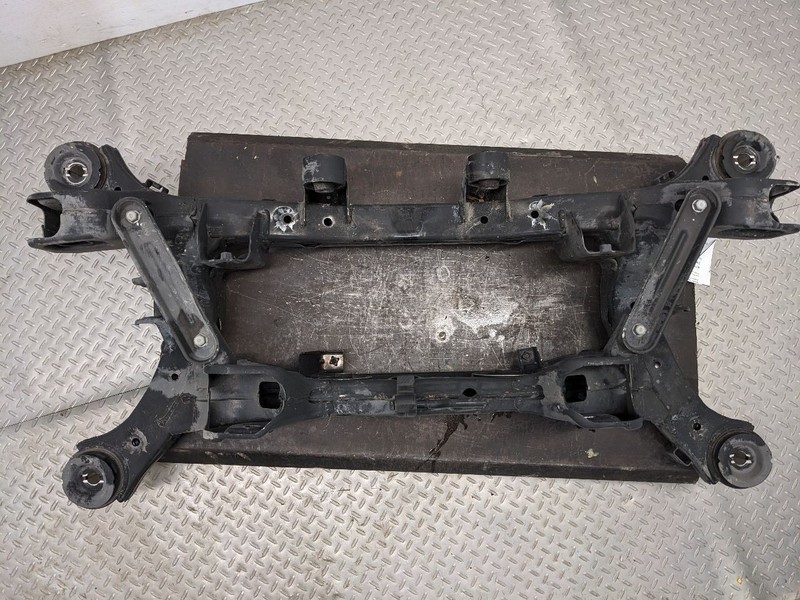 Crossmember/K-Frame Rear AWD Fits 16-20 SORENTO 1181785