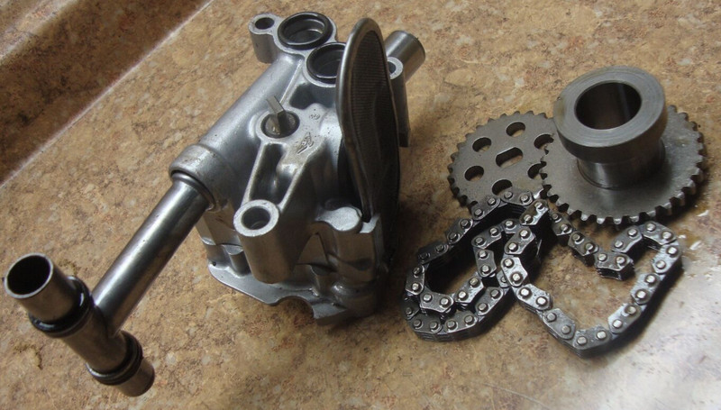 05 Honda Shadow VT750 VT 750 Spirit Engine Motor Oil Pump Gear Screen Tube Pipe