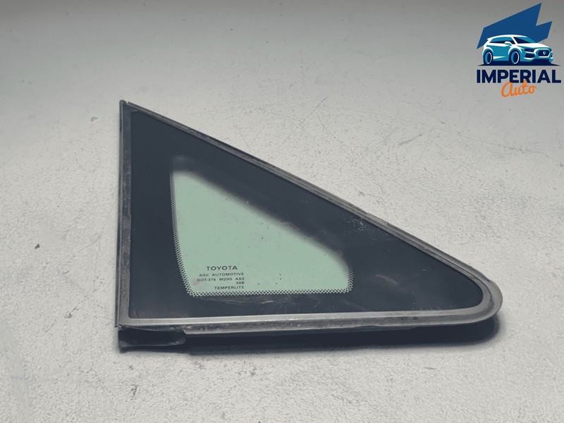 2011-2020 Toyota Sienna Front Right Passenger Door Window Corner Vent Glass OEM