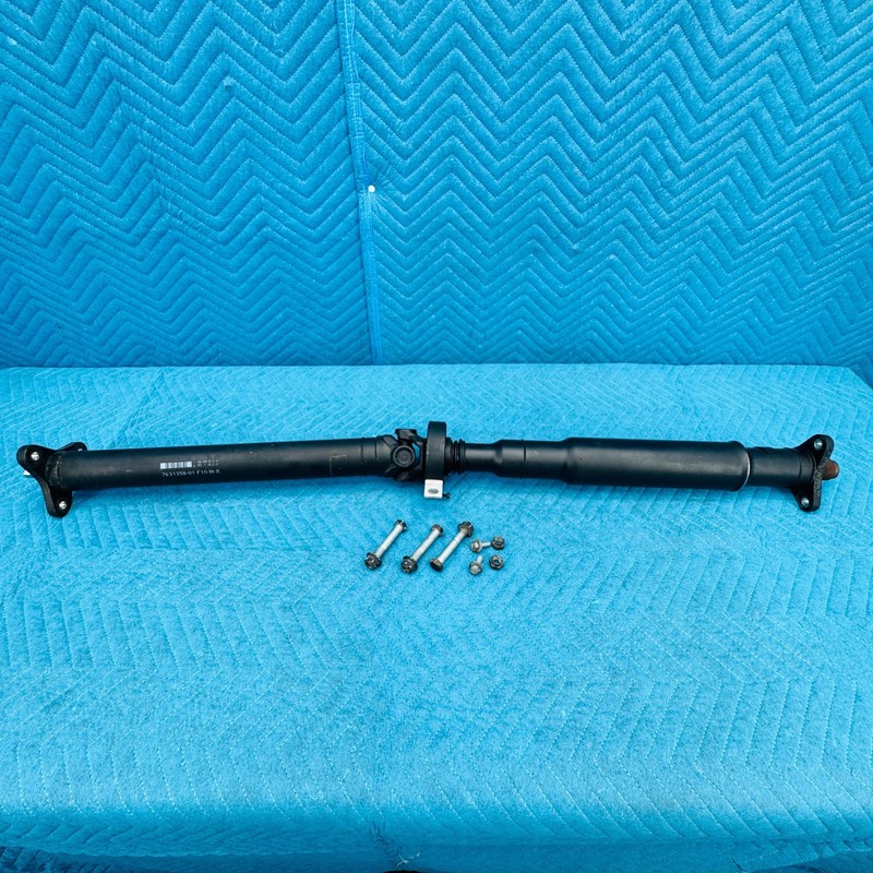 2012–2014 BMW 650i X Drive Rear Driveshaft Propeller Shaft xDrive OEM 763135801