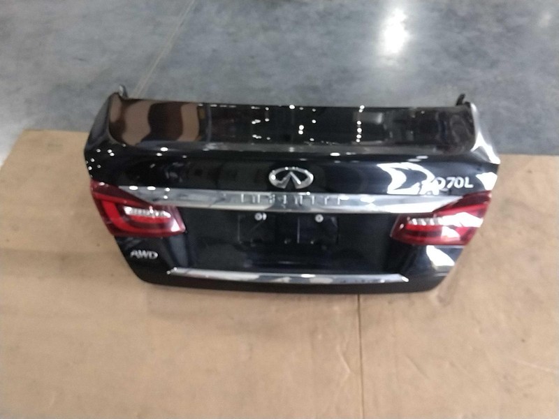 2015 INFINITI Q70 Deck Lid Trunk Lid OEM Black 265504AN0A 117K Miles