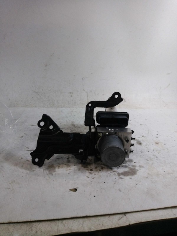2019 Toyota RAV4 ABS Pump and Motor Assembly 79K Mi OEM 4405042F30 4WD Blue