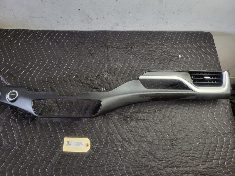 Used Oem Gmc Dash Center Right A/C Air Vent Trim Panel for 2018-2024 Terrain