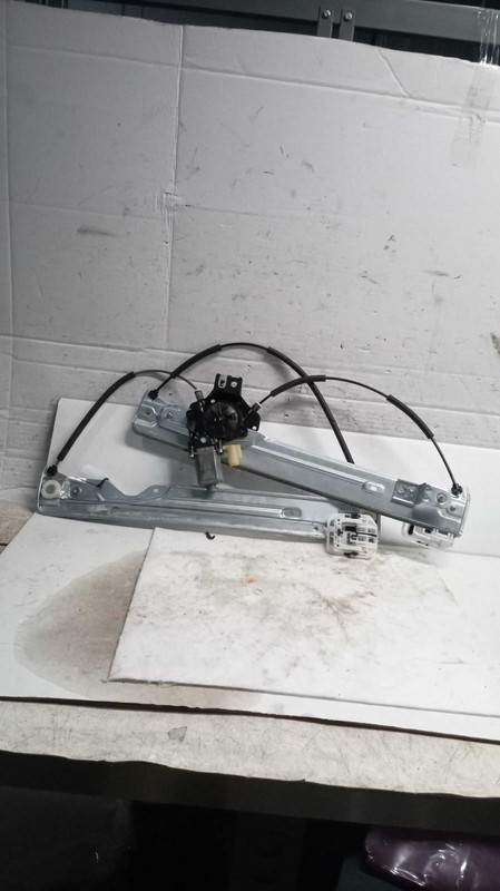 2018 Ford Escape Right Window Regulator with Motor - Silver - Used Part