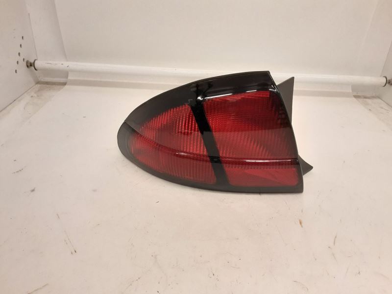 Driver Tail Light Quarter Panel Mounted Fits 95-01 LUMINA CAR 2759991