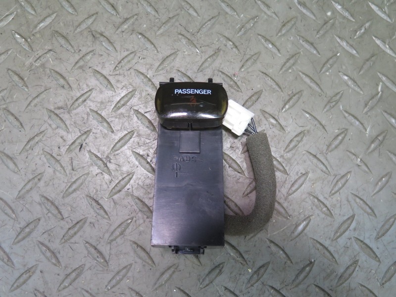 2003-2007 LEXUS UZJ100L LX470 RIGHT PASSENGER SEAT BELT WARNING LIGHT LAMP