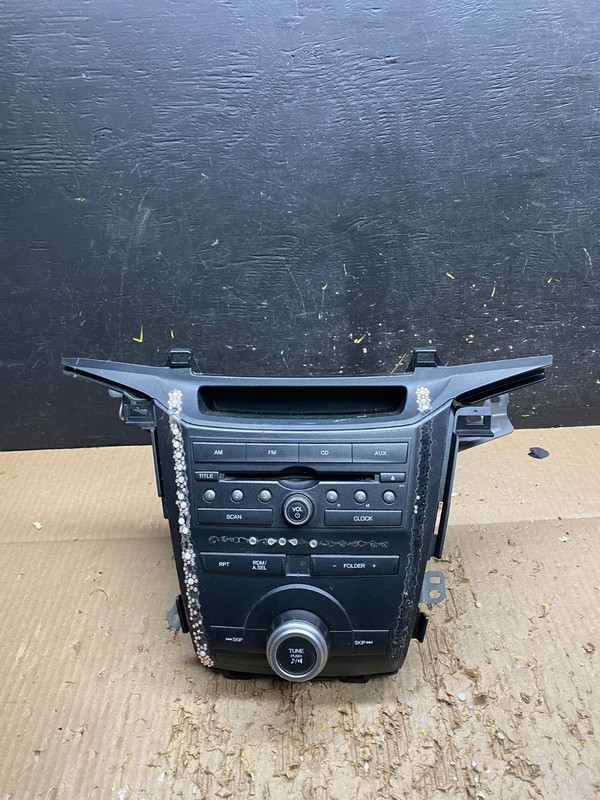 2011 to 2013 Honda Odyssey Radio AM/FM Control Panel V7668 DG