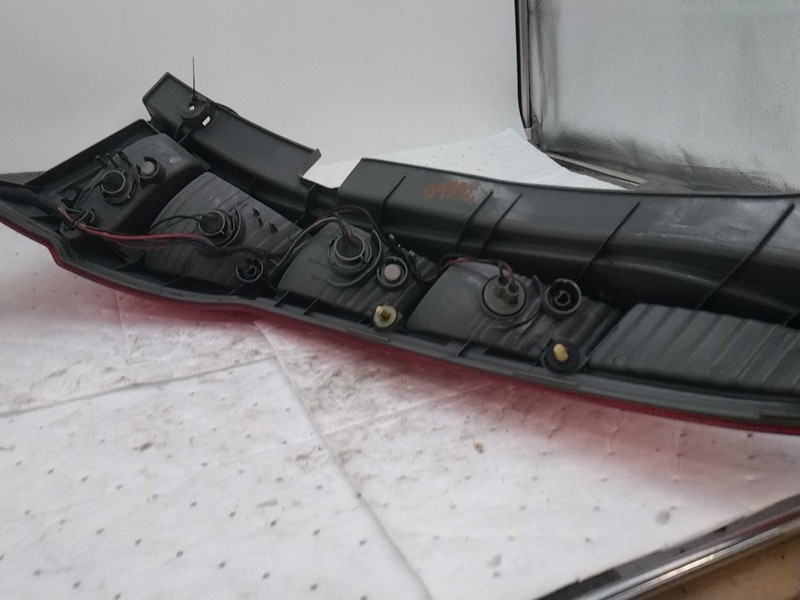 2008 Honda CR-V Left Tail Light Assembly OEM 372492 Used 4DR SUV 260K Miles
