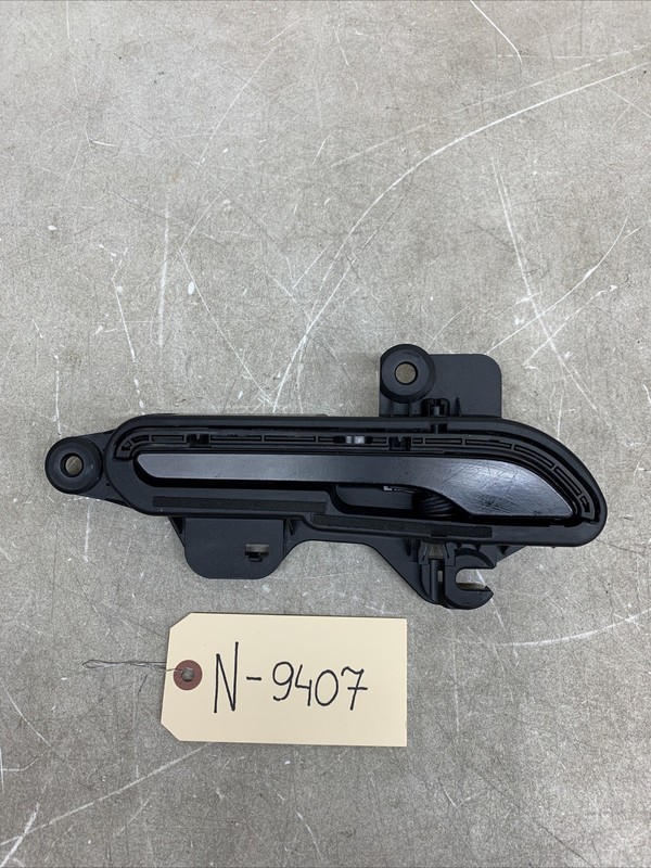 21-23 TESLA MODEL 3 REAR RIGHT EXTERIOR DOOR HANDLE OEM 1528115-10-D 9407 B41