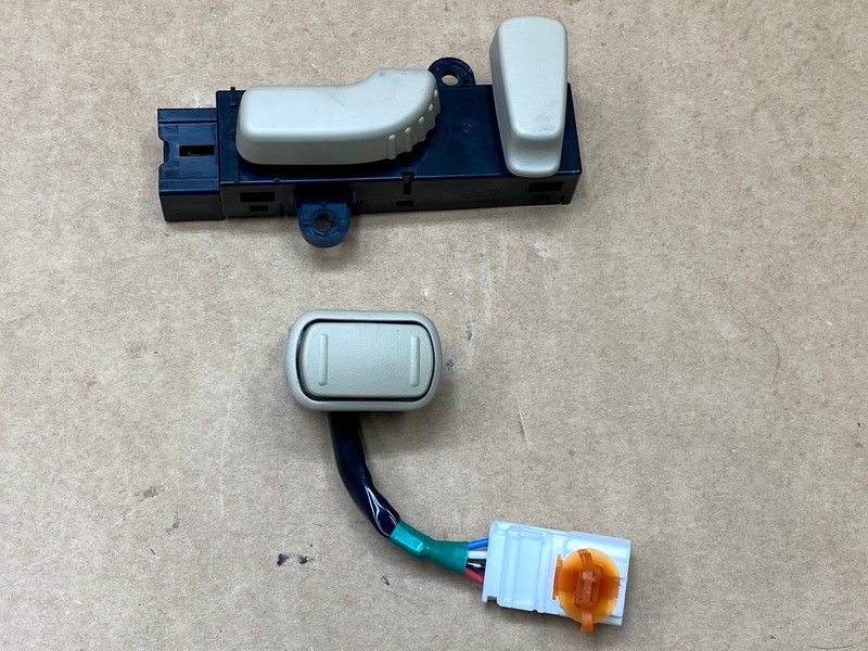 2015-2019 SUBARU OUTBACK FRONT LEFT DRIVER SIDE SEAT ADJUST SWITCH OEM LOT788