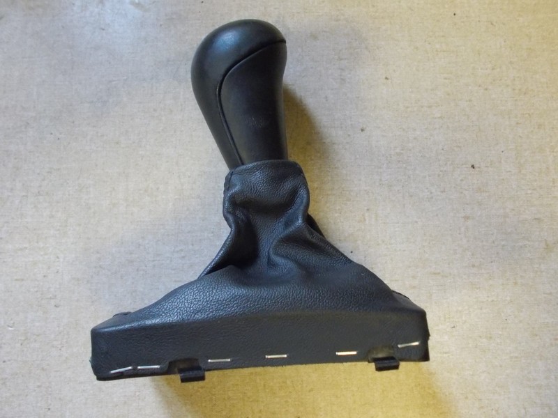 Volvo 1005889 1005887 Shifter w/ Housing Boot *FREE SHIPPING*
