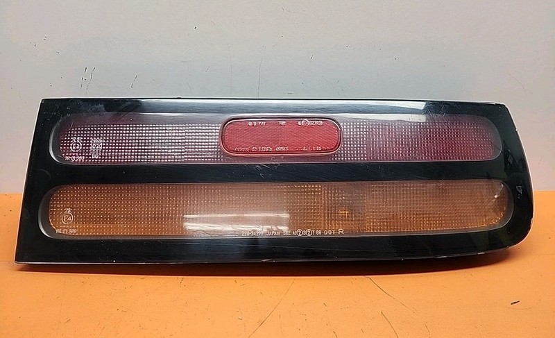 1990 - 1996 Nissan 300Z Right Side Tail Light Lamp OEM Passenger RH | 220-24272