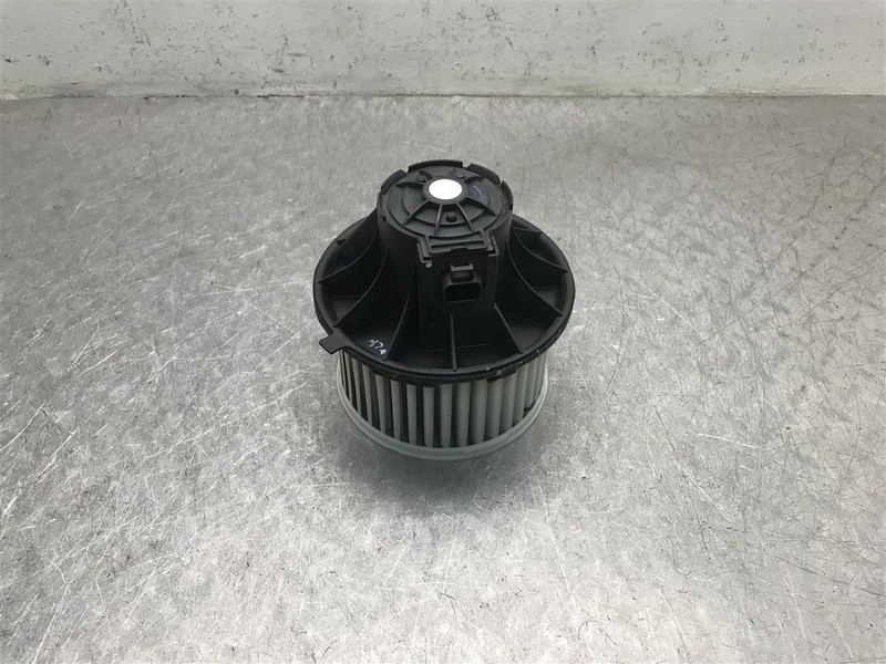 03-09 HUMMER H2 TAHOE YUKON FRONT BLOWER FAN MOTOR OEM 88986838