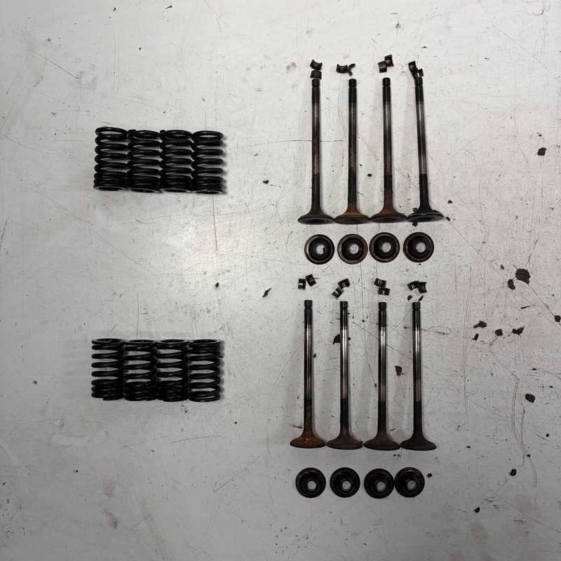 84-89 Honda Accord Intake Valve Set of 8 14711-PC6-000 OEM