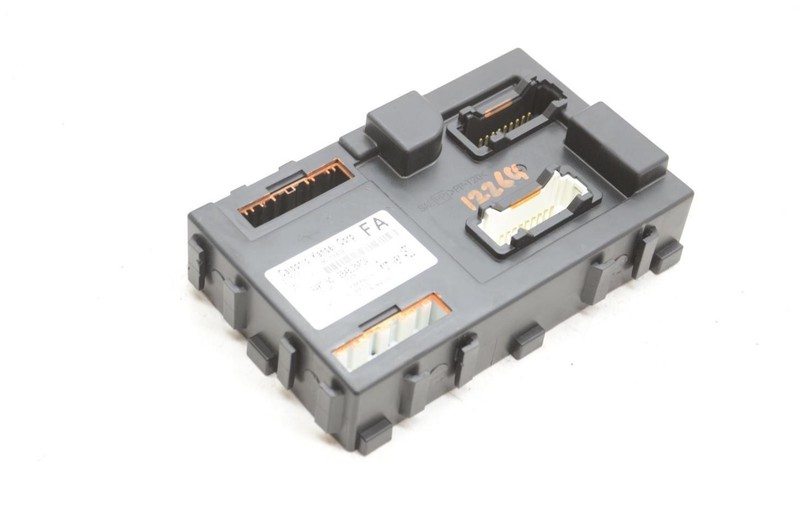 Body Control Module Fits 13-15 LEAF 284B13NF0A