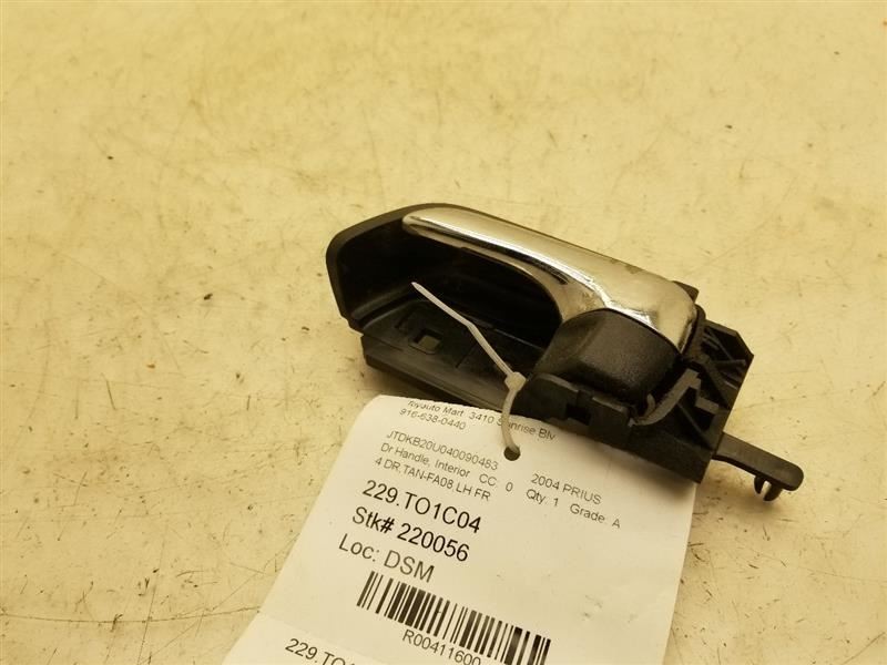 2004 TOYOTA PRIUS DRIVER SIDE FRONT INTERIOR DOOR HANDLE ASSEMBLY