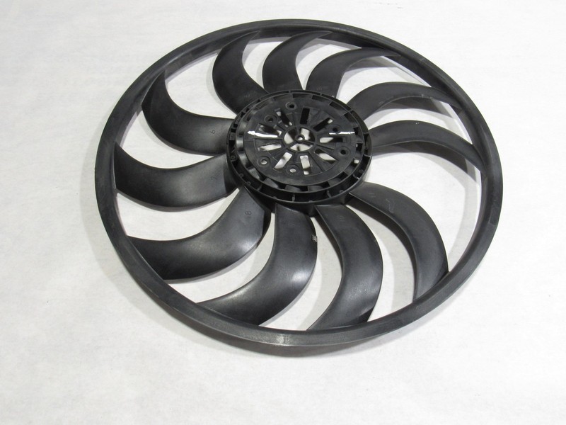 18-21 Aston Martin Vantage 2020 Engine Motor Radiator Cooling Fan Blade ; :Y