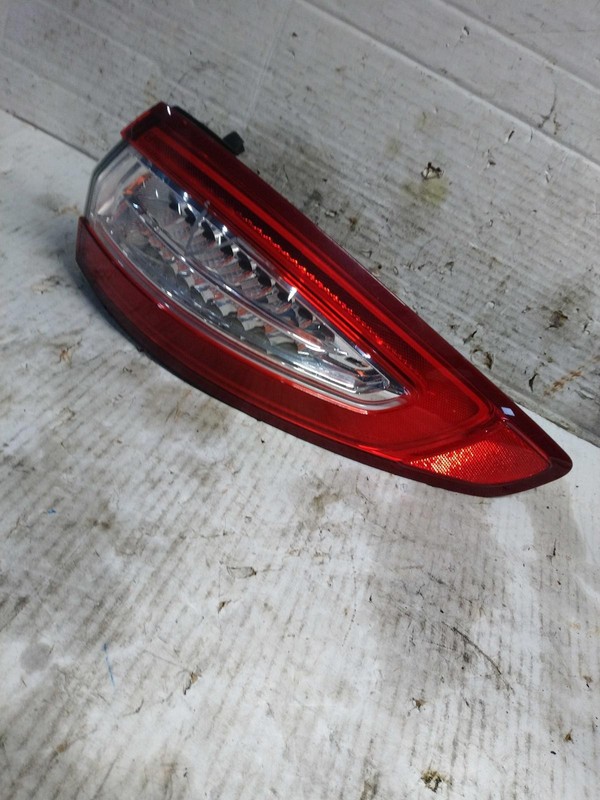 2015 Ford Fusion Right Tail Light Assembly Black OEM 560459 Used 140K Miles