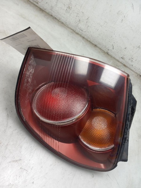 99 00 LEXUS RX300 PASSENGER RIGHT TAIL LIGHT